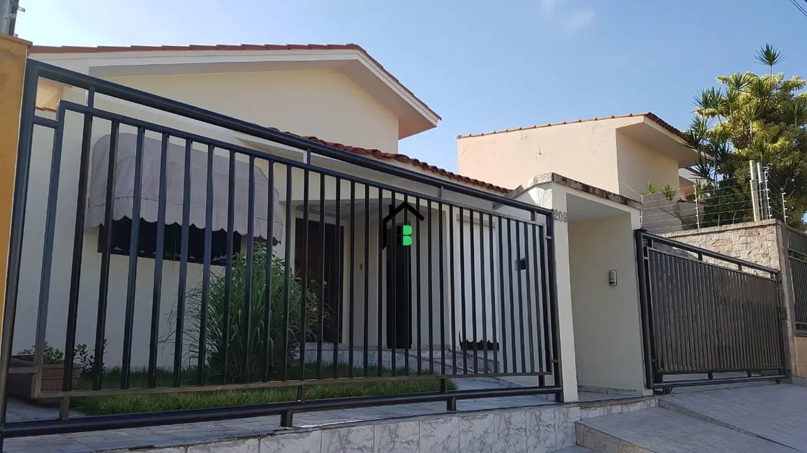 Casa com 3 quartos à venda, 175m2 em Cidade Jardim, Patos De Minas - MG - imagem 8 Foto 8 de Casa com 3 quartos à venda, 175m2 em Cidade Jardim, Patos De Minas - MG