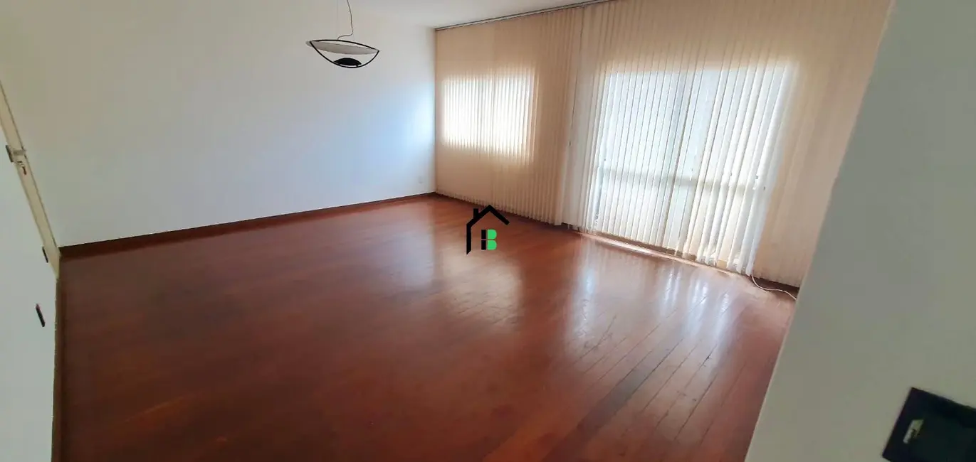 Foto 2 de Apartamento com 3 quartos à venda, 140m2 em Centro, Patos De Minas - MG