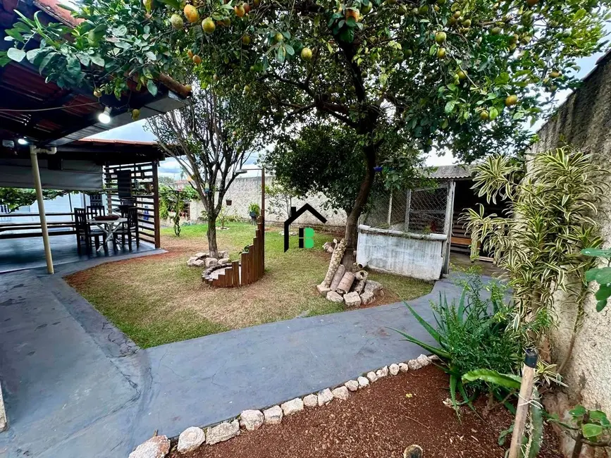 Casa com 3 quartos à venda, 264m2 em Boa Vista, Patos De Minas - MG - imagem 1 Foto 1 de Casa com 3 quartos à venda, 264m2 em Boa Vista, Patos De Minas - MG