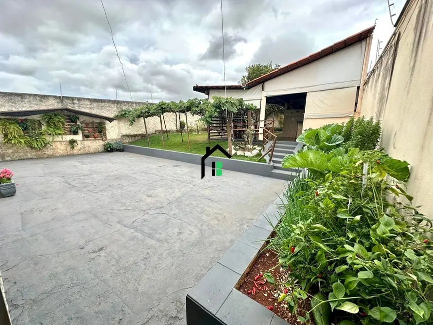 Casa com 3 quartos à venda, 264m2 em Boa Vista, Patos De Minas - MG - imagem 3 Foto 3 de Casa com 3 quartos à venda, 264m2 em Boa Vista, Patos De Minas - MG