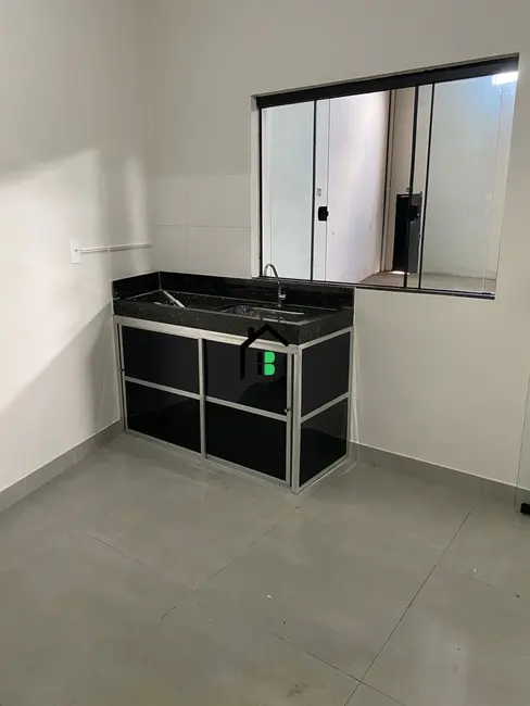 Armazém / Galpão com 1 quarto para alugar, 260m2 em Jardim Paulistano, Patos De Minas - MG - imagem 5 Foto 5 de Armazém / Galpão com 1 quarto para alugar, 260m2 em Jardim Paulistano, Patos De Minas - MG