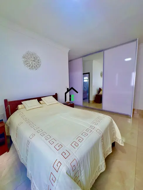 Casa com 4 quartos à venda, 213m2 em Sobradinho, Patos De Minas - MG - imagem 9 Foto 9 de Casa com 4 quartos à venda, 213m2 em Sobradinho, Patos De Minas - MG