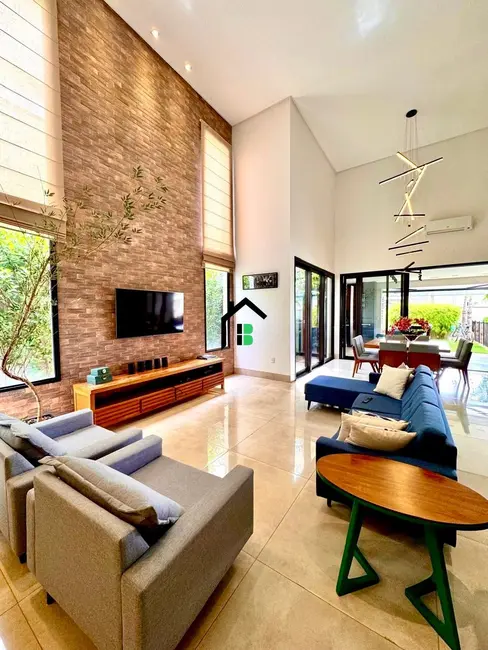 Foto 2 de Casa com 4 quartos à venda, 333m2 em Sobradinho, Patos De Minas - MG