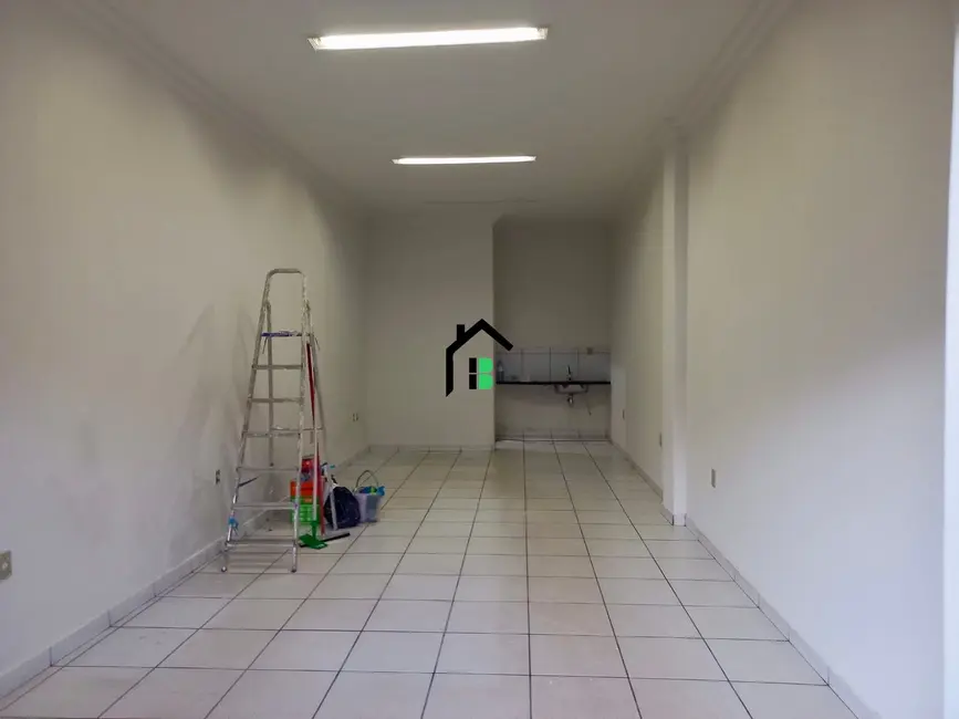 Foto 1 de Loja com 1 quarto para alugar, 36m2 em Centro, Patos De Minas - MG