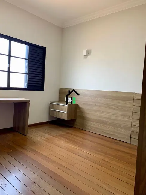 Casa com 4 quartos à venda, 375m2 em Sobradinho, Patos De Minas - MG - imagem 9 Foto 9 de Casa com 4 quartos à venda, 375m2 em Sobradinho, Patos De Minas - MG