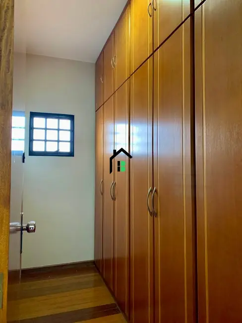 Casa com 4 quartos à venda, 375m2 em Sobradinho, Patos De Minas - MG - imagem 7 Foto 7 de Casa com 4 quartos à venda, 375m2 em Sobradinho, Patos De Minas - MG