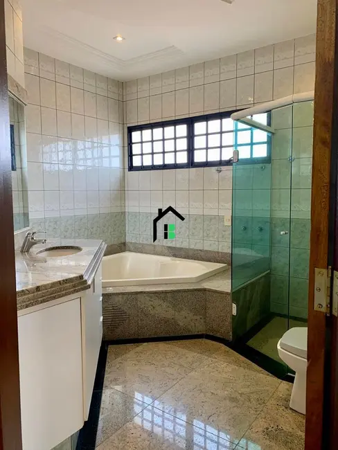 Casa com 4 quartos à venda, 375m2 em Sobradinho, Patos De Minas - MG - imagem 8 Foto 8 de Casa com 4 quartos à venda, 375m2 em Sobradinho, Patos De Minas - MG