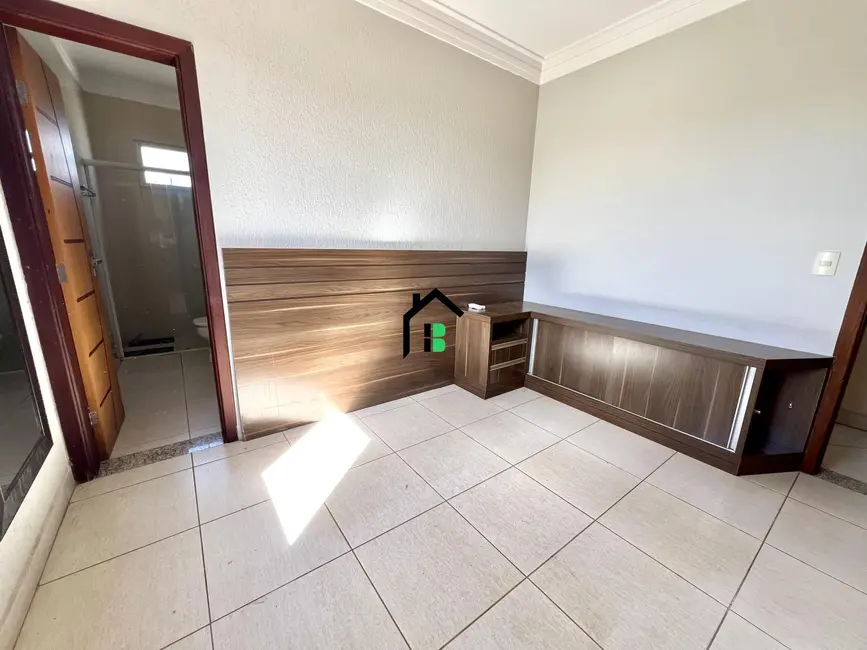 Cobertura com 4 quartos à venda, 172m2 em Centro, Patos De Minas - MG - imagem 7 Foto 7 de Cobertura com 4 quartos à venda, 172m2 em Centro, Patos De Minas - MG