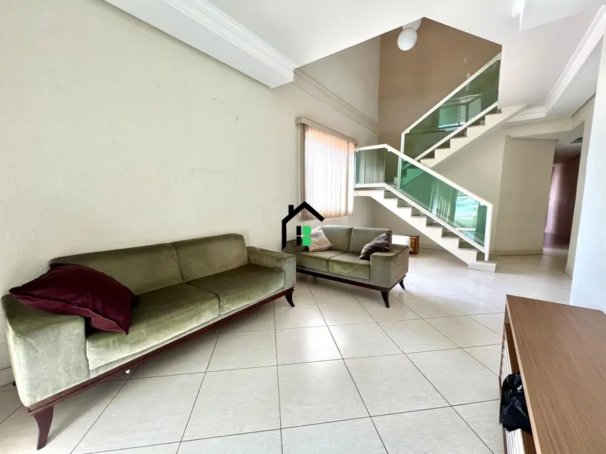 Cobertura com 4 quartos à venda, 172m2 em Centro, Patos De Minas - MG - imagem 4 Foto 4 de Cobertura com 4 quartos à venda, 172m2 em Centro, Patos De Minas - MG