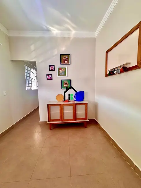 Casa com 3 quartos à venda, 233m2 em Caramuru, Patos De Minas - MG - imagem 9 Foto 9 de Casa com 3 quartos à venda, 233m2 em Caramuru, Patos De Minas - MG