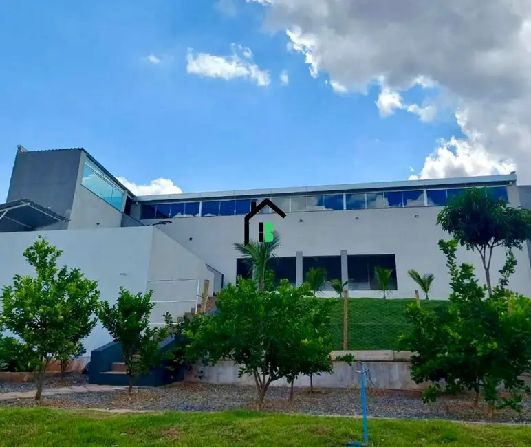 Chácara com 5 quartos à venda, 225m2 em Sobradinho, Patos De Minas - MG - imagem 3 Foto 3 de Chácara com 5 quartos à venda, 225m2 em Sobradinho, Patos De Minas - MG