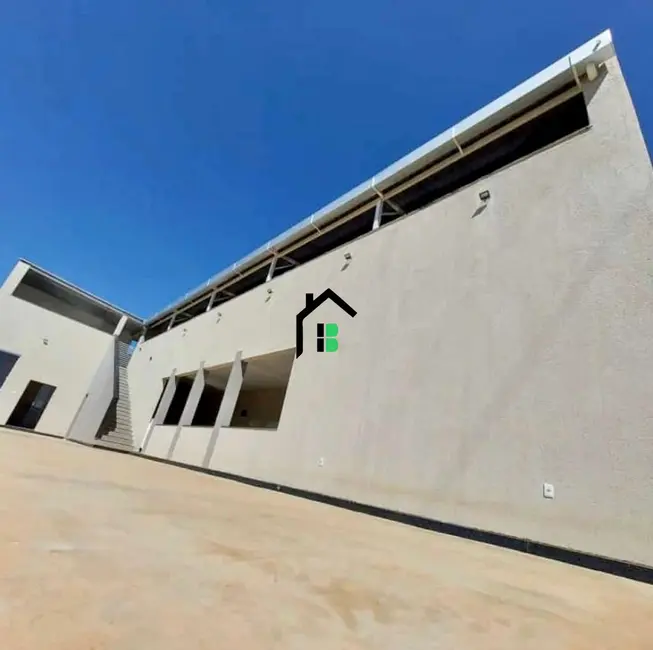 Chácara com 5 quartos à venda, 225m2 em Sobradinho, Patos De Minas - MG - imagem 4 Foto 4 de Chácara com 5 quartos à venda, 225m2 em Sobradinho, Patos De Minas - MG