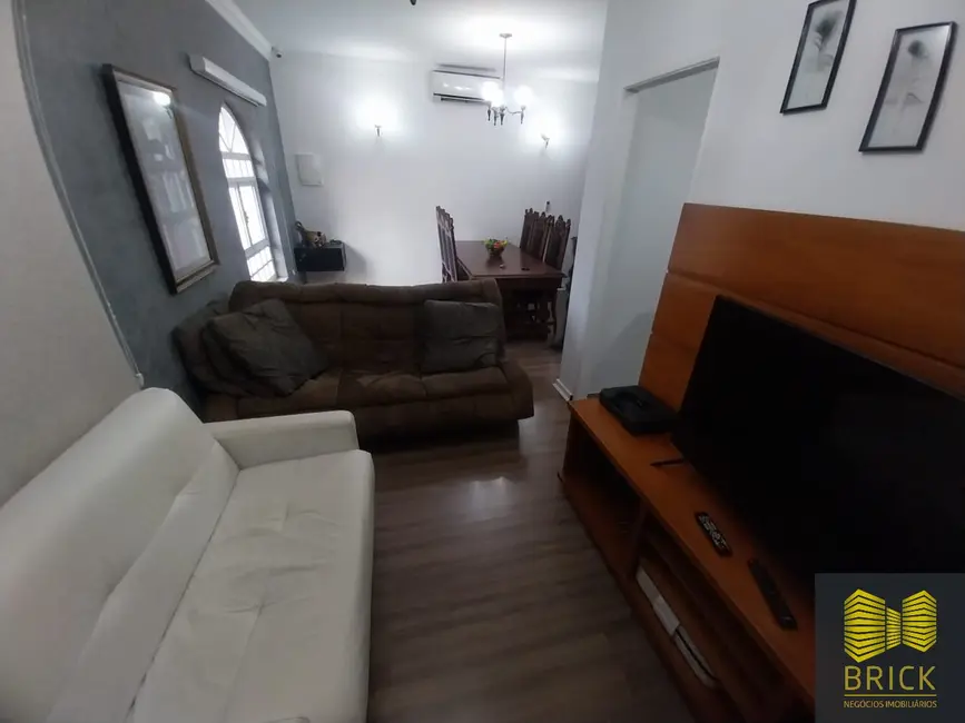 Casa com 3 quartos à venda, 256m2 em Jardim Chapadão, Campinas - SP - imagem 3 Foto 3 de Casa com 3 quartos à venda, 256m2 em Jardim Chapadão, Campinas - SP