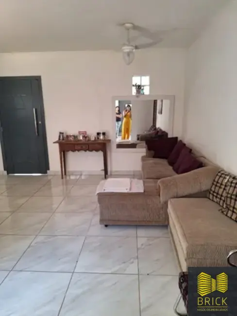 Casa com 3 quartos à venda, 120m2 em Parque Imperador, Campinas - SP - imagem 2 Foto 2 de Casa com 3 quartos à venda, 120m2 em Parque Imperador, Campinas - SP