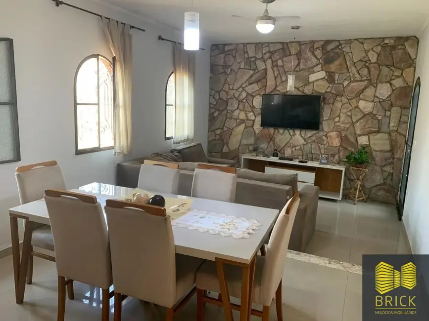 Foto 2 de Casa com 3 quartos à venda, 432m2 em Parque Santa Bárbara, Campinas - SP