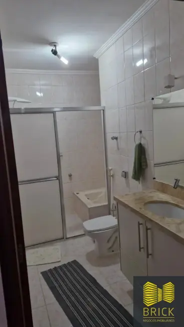 Casa com 4 quartos à venda, 255m2 em Jardim Capivari, Campinas - SP - imagem 4 Foto 4 de Casa com 4 quartos à venda, 255m2 em Jardim Capivari, Campinas - SP