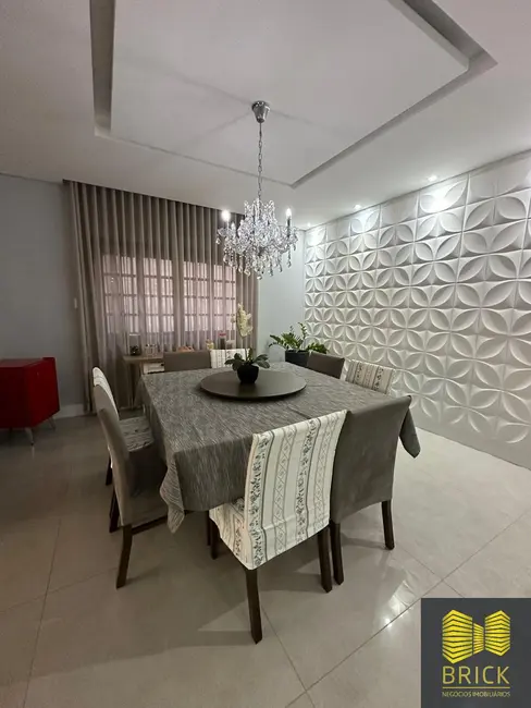 Foto 8 de Casa com 4 quartos à venda, 390m2 em Parque das Universidades, Campinas - SP