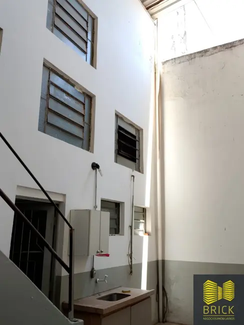 Armazém / Galpão à venda e para alugar, 304m2 em Jardim das Bandeiras, Campinas - SP - imagem 8 Foto 8 de Armazém / Galpão à venda e para alugar, 304m2 em Jardim das Bandeiras, Campinas - SP