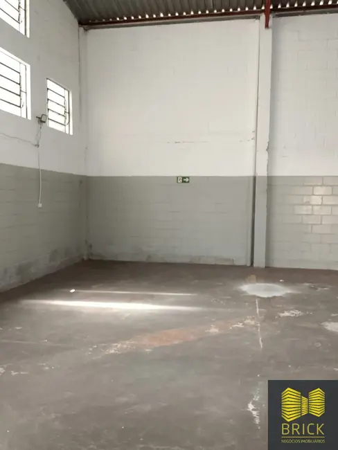 Armazém / Galpão à venda e para alugar, 304m2 em Jardim das Bandeiras, Campinas - SP - imagem 4 Foto 4 de Armazém / Galpão à venda e para alugar, 304m2 em Jardim das Bandeiras, Campinas - SP