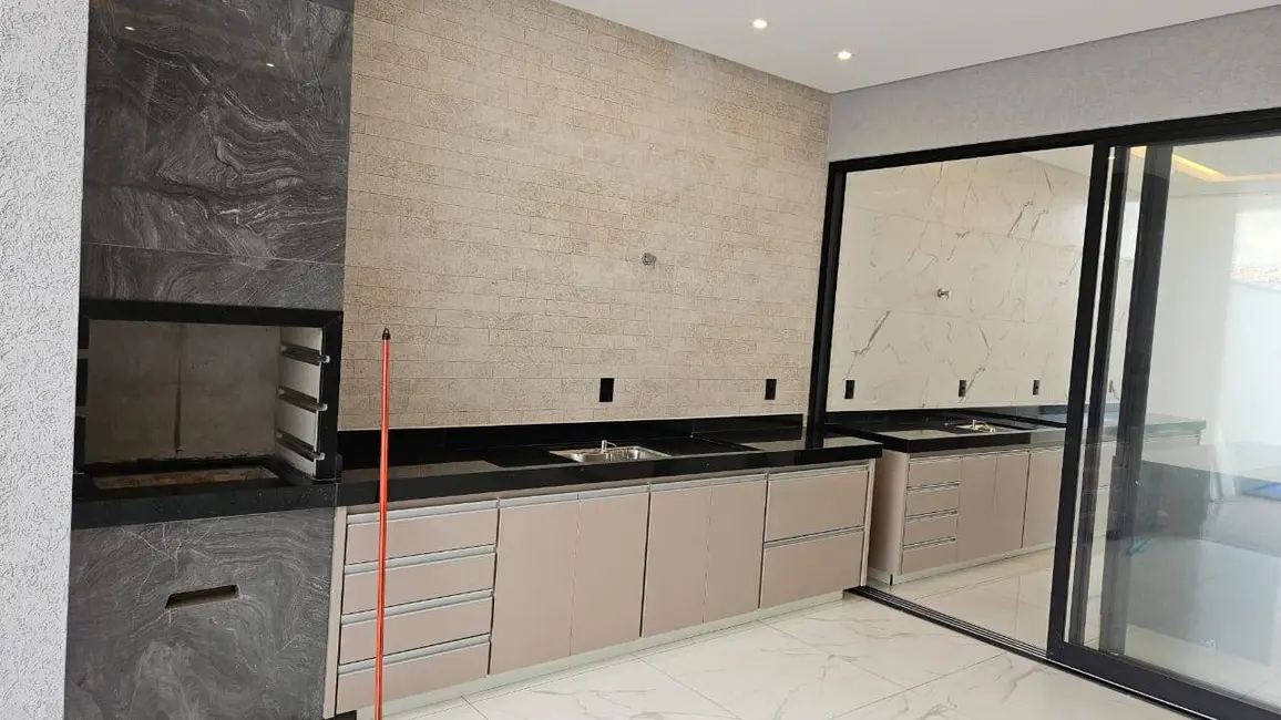 Foto 7 de Casa com 3 quartos à venda, 300m2 em Residencial Vereda dos Buritis, Goiania - GO