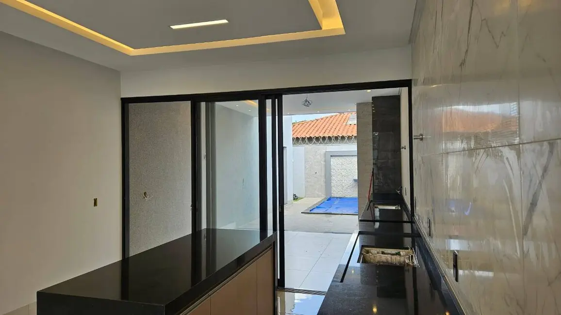 Foto 5 de Casa com 3 quartos à venda, 300m2 em Residencial Vereda dos Buritis, Goiania - GO