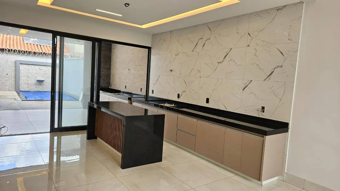 Foto 9 de Casa com 3 quartos à venda, 300m2 em Residencial Vereda dos Buritis, Goiania - GO