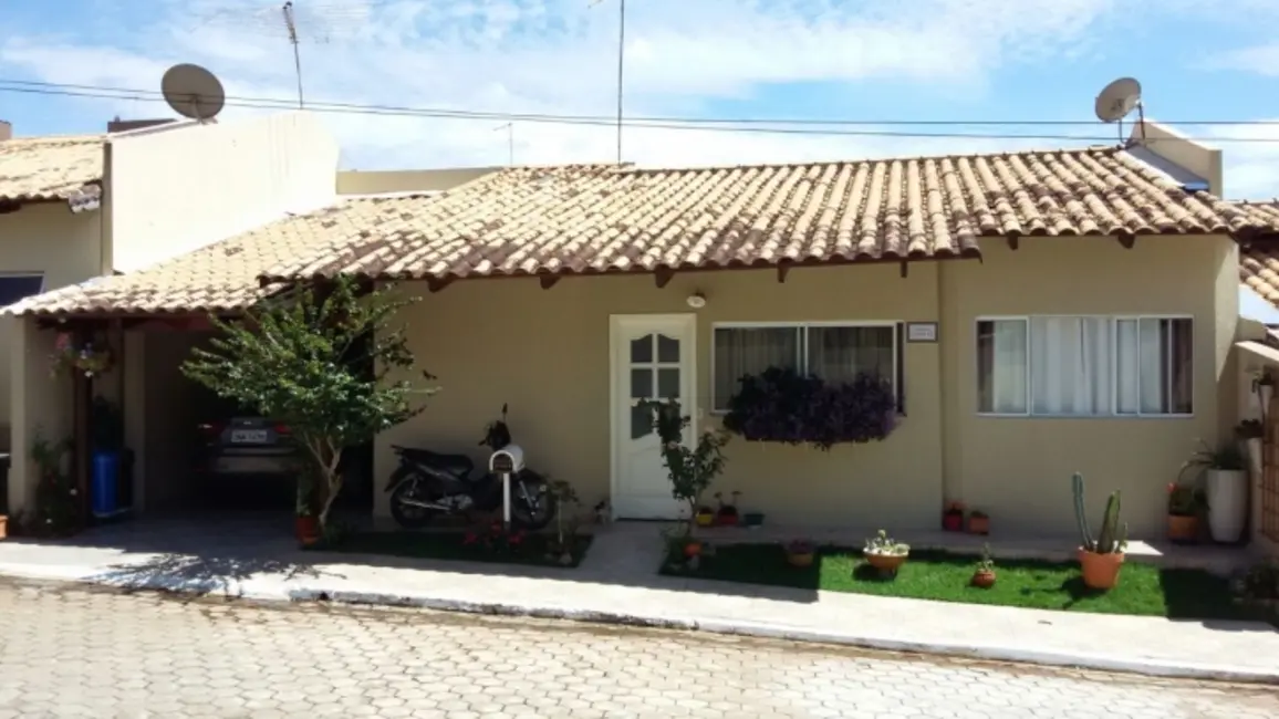 Foto 1 de Casa de Condomínio com 3 quartos à venda, 174m2 em Vila São Joaquim, Aparecida De Goiania - GO
