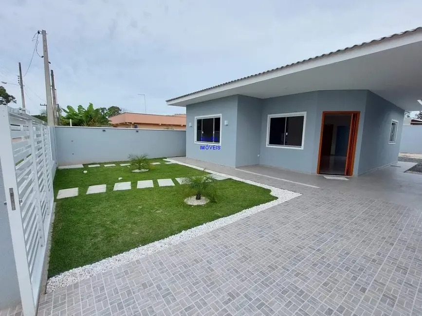 Foto 1 de Casa com 2 quartos à venda, 100m2 em Itapoa - SC