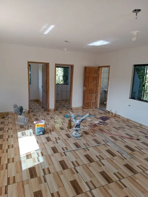 Chácara com 2 quartos à venda, 2500m2 em Contenda - PR - imagem 2 Foto 2 de Chácara com 2 quartos à venda, 2500m2 em Contenda - PR