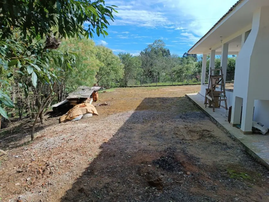 Chácara com 2 quartos à venda, 2500m2 em Contenda - PR - imagem 6 Foto 6 de Chácara com 2 quartos à venda, 2500m2 em Contenda - PR