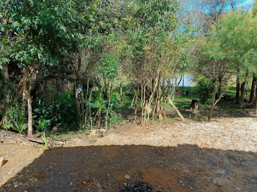 Chácara com 2 quartos à venda, 2500m2 em Contenda - PR - imagem 4 Foto 4 de Chácara com 2 quartos à venda, 2500m2 em Contenda - PR