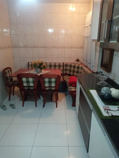 Foto 3 de Casa com 3 quartos à venda, 180m2 em Cidade Industrial, Curitiba - PR