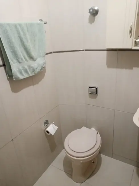 Foto 5 de Casa com 3 quartos à venda, 180m2 em Cidade Industrial, Curitiba - PR