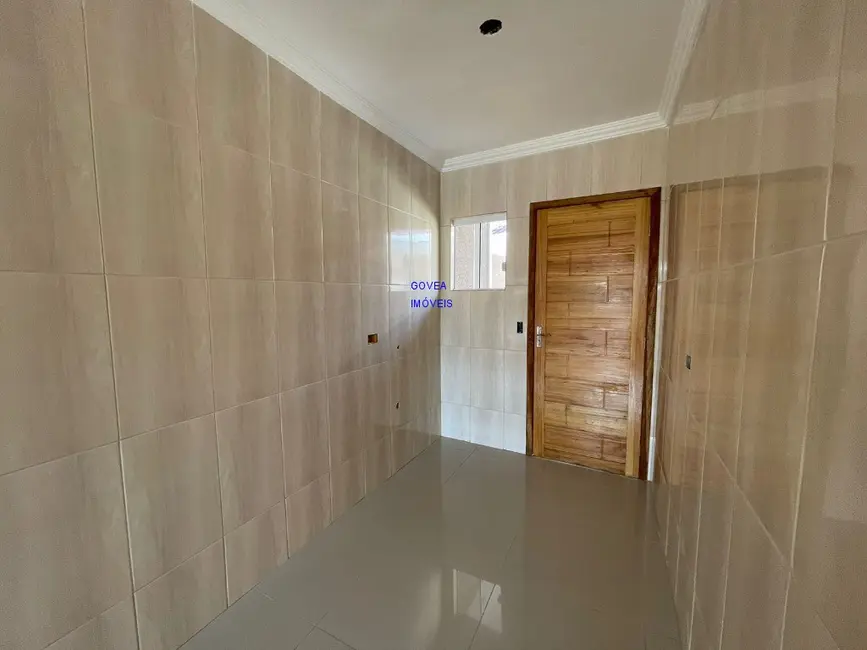Casa com 3 quartos à venda, 69m2 em Santa Terezinha, Fazenda Rio Grande - PR - imagem 5 Foto 5 de Casa com 3 quartos à venda, 69m2 em Santa Terezinha, Fazenda Rio Grande - PR