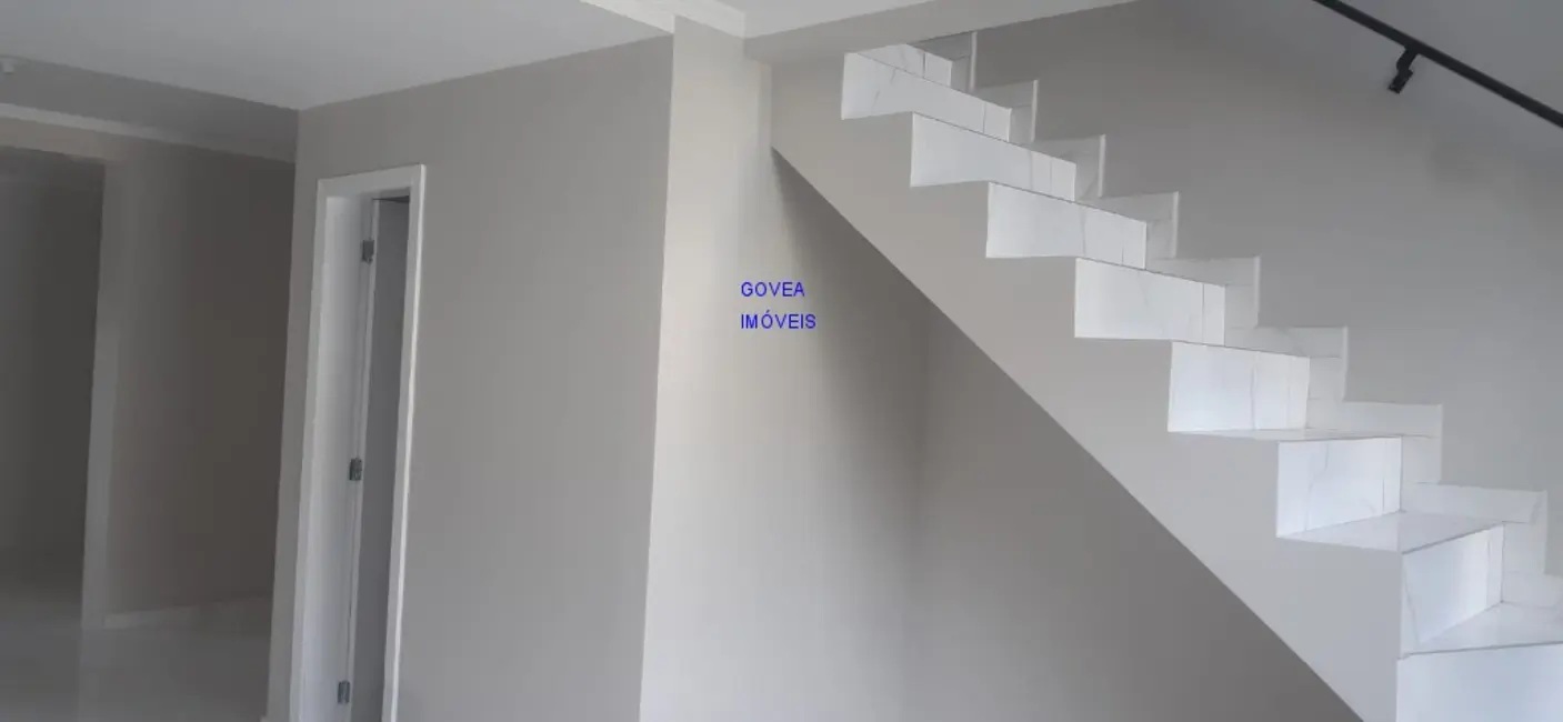 Foto 2 de Casa com 3 quartos à venda, 82m2 em Cidade Industrial, Curitiba - PR