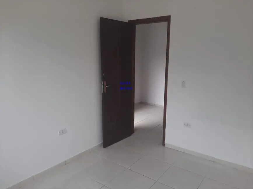 Foto 3 de Casa com 2 quartos à venda, 40m2 em Cidade Industrial, Curitiba - PR