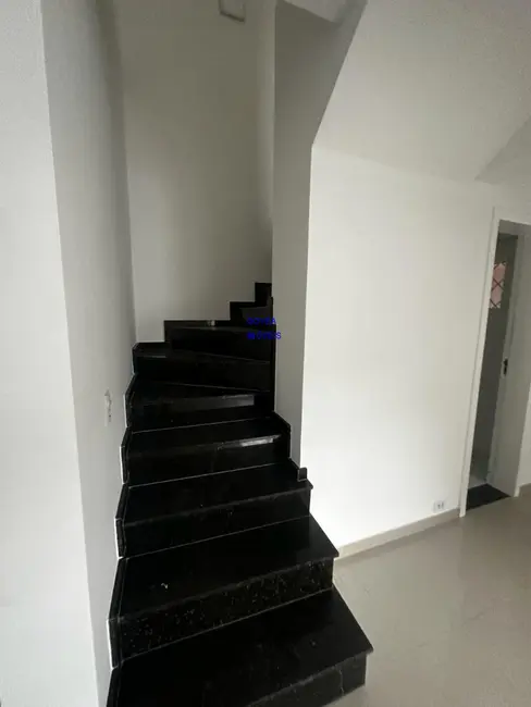 Foto 2 de Casa com 3 quartos à venda, 91m2 em Uberaba, Curitiba - PR