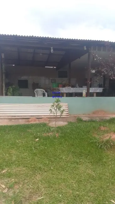 Chácara com 2 quartos à venda, 64m2 em Contenda - PR - imagem 8 Foto 8 de Chácara com 2 quartos à venda, 64m2 em Contenda - PR