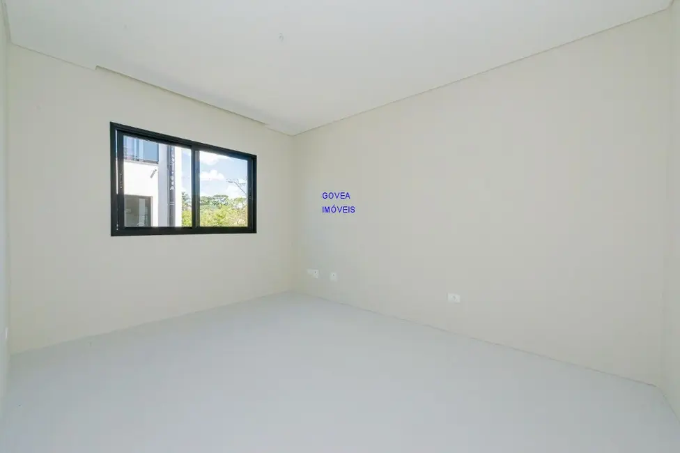 Casa com 3 quartos à venda, 145m2 em Umbará, Curitiba - PR - imagem 2 Foto 2 de Casa com 3 quartos à venda, 145m2 em Umbará, Curitiba - PR