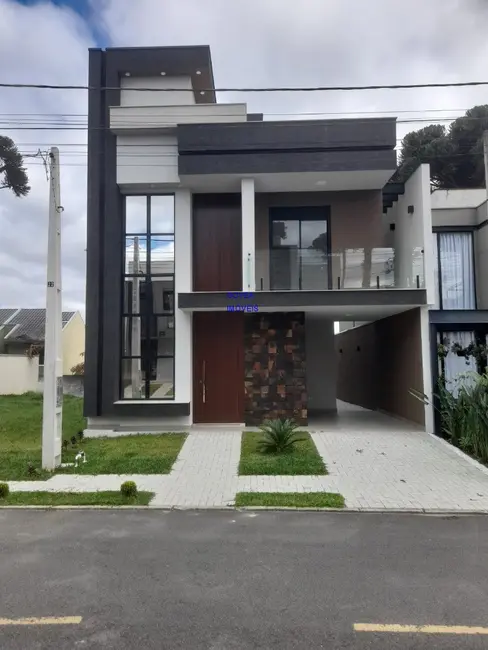 Casa com 4 quartos à venda, 207m2 em Umbará, Curitiba - PR - imagem 3 Foto 3 de Casa com 4 quartos à venda, 207m2 em Umbará, Curitiba - PR