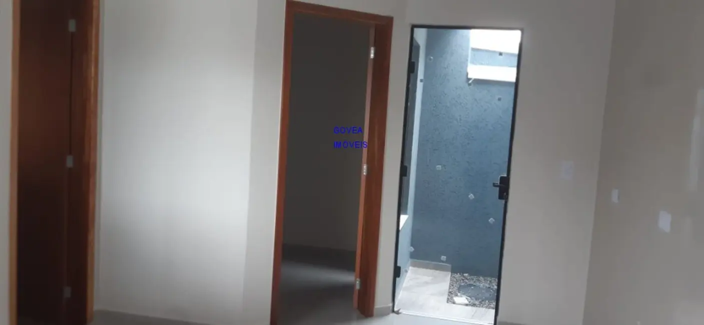 Foto 2 de Casa com 2 quartos à venda, 34m2 em Campo de Santana, Curitiba - PR