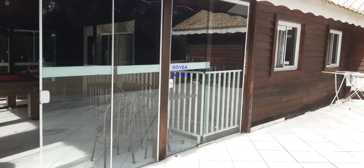 Chácara com 4 quartos à venda, 450m2 em Campo Largo da Roseira, Sao Jose Dos Pinhais - PR - imagem 4 Foto 4 de Chácara com 4 quartos à venda, 450m2 em Campo Largo da Roseira, Sao Jose Dos Pinhais - PR