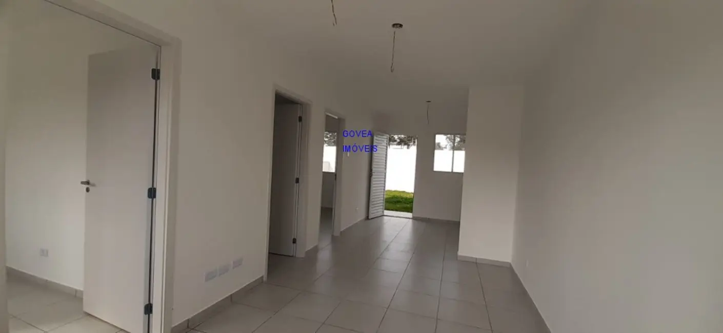 Casa com 2 quartos à venda, 57m2 em Estados, Fazenda Rio Grande - PR - imagem 5 Foto 5 de Casa com 2 quartos à venda, 57m2 em Estados, Fazenda Rio Grande - PR