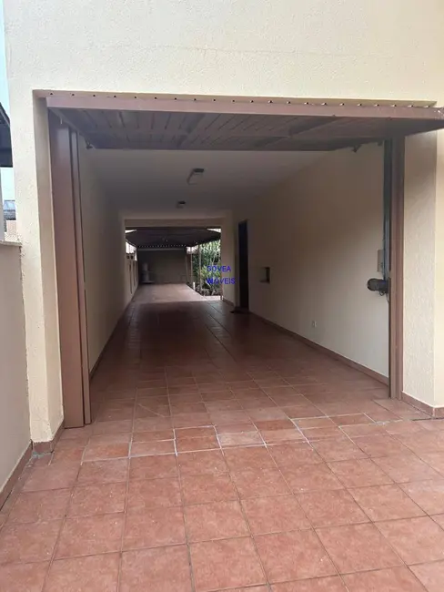 Foto 3 de Casa com 7 quartos à venda, 390m2 em Cidade Industrial, Curitiba - PR