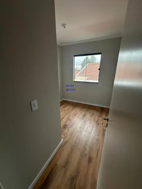 Casa com 3 quartos à venda, 80m2 em Cidade Industrial, Curitiba - PR - imagem 4 Foto 4 de Casa com 3 quartos à venda, 80m2 em Cidade Industrial, Curitiba - PR