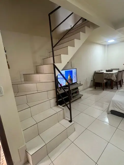 Foto 4 de Casa com 2 quartos à venda, 67m2 em Cidade Industrial, Curitiba - PR