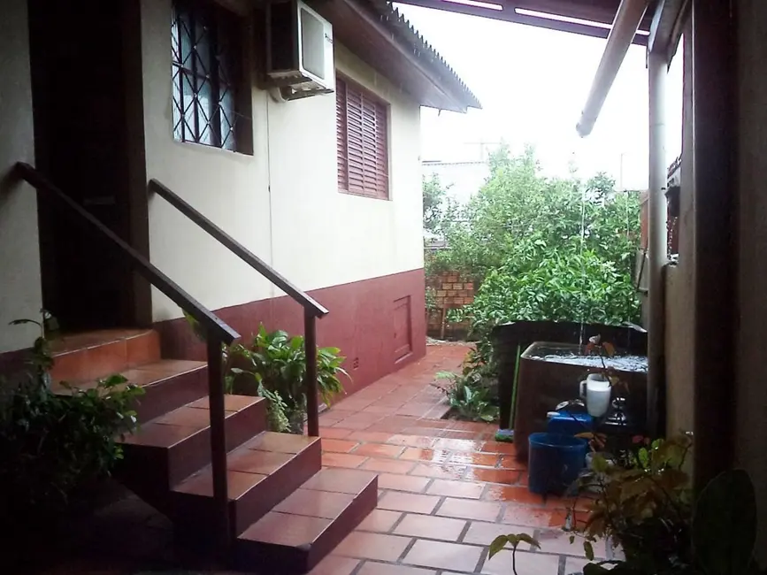 Foto 2 de Casa com 4 quartos à venda, 300m2 em Jardim Planalto, Alegrete - RS