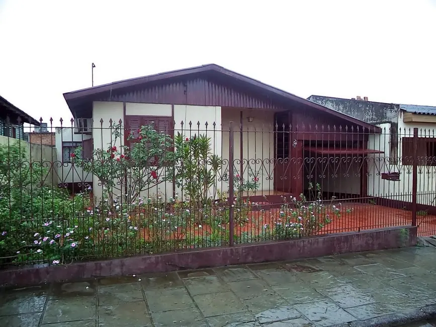 Foto 8 de Casa com 4 quartos à venda, 300m2 em Jardim Planalto, Alegrete - RS