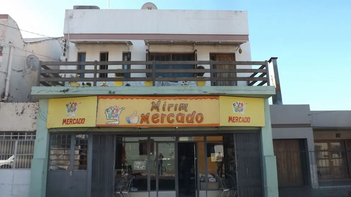 Foto 1 de Sobrado com 4 quartos à venda, 256m2 em Centro, Alegrete - RS