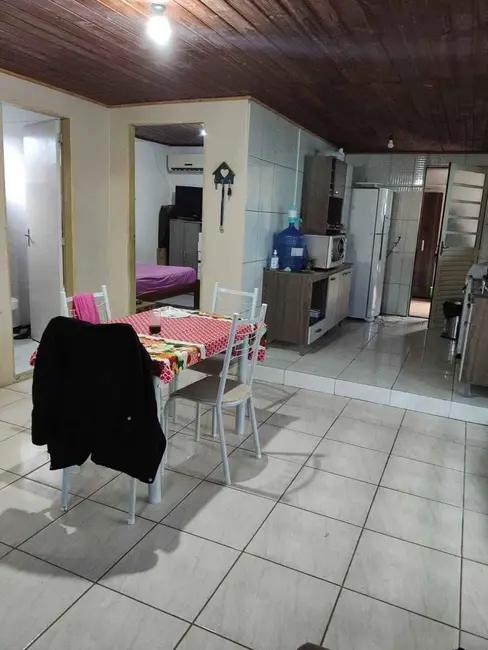Foto 4 de Casa com 2 quartos à venda, 80m2 em Alegrete - RS